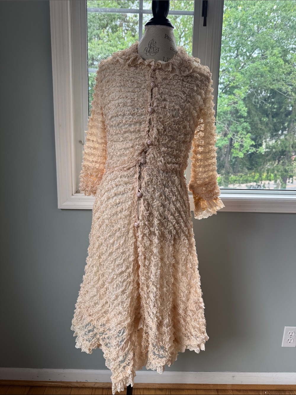Handmade vintage 1930’s full lace long sleeved fit flare dress S\M